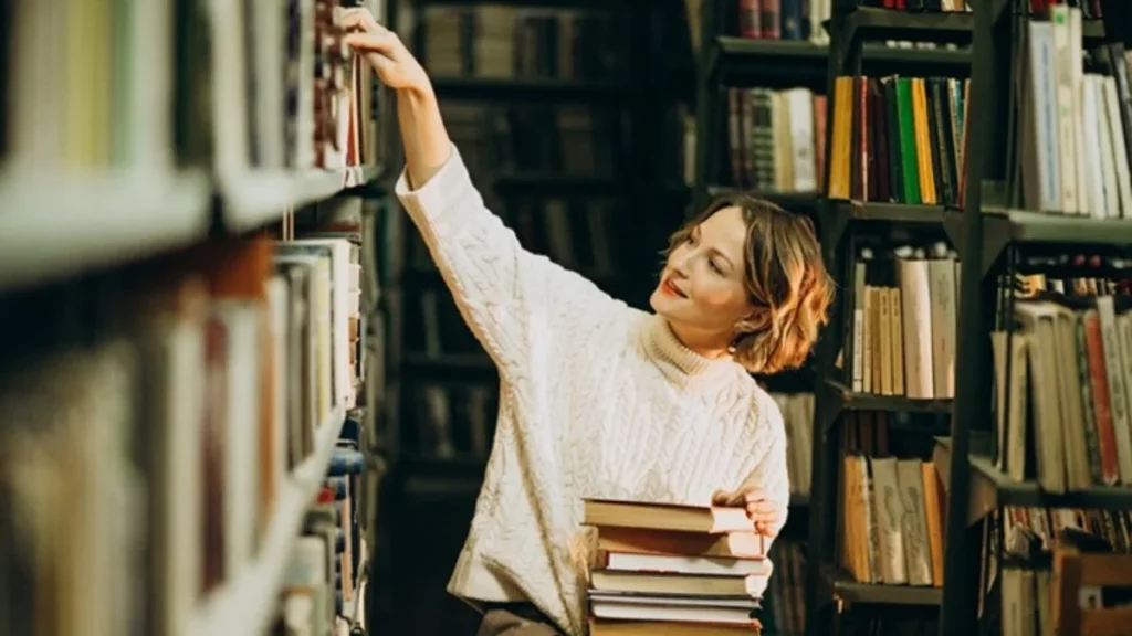 bolsa empleo biblioteca Ubrique