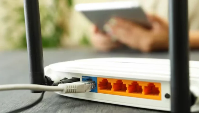 Servicio universal de telecomunicaciones internet